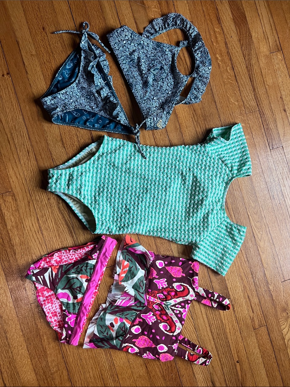 Maaji, Roxy, Lands End 7/8 Lot